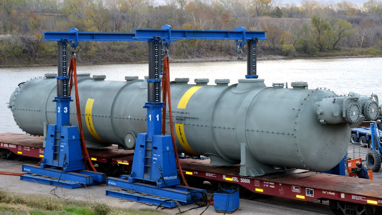 a moisture separator reheater being loaded onto a barge